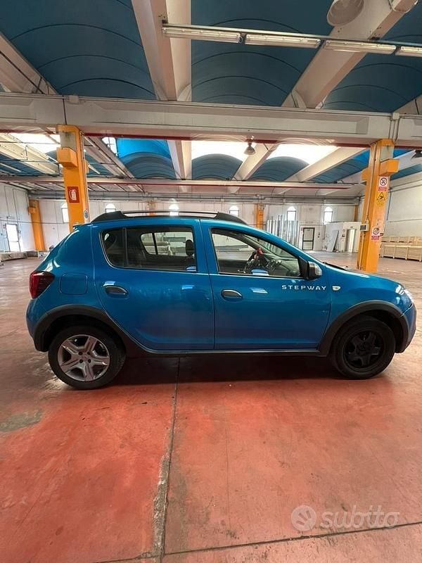 Usata Dacia Sandero Stepway 2018 Blu Utilitaria