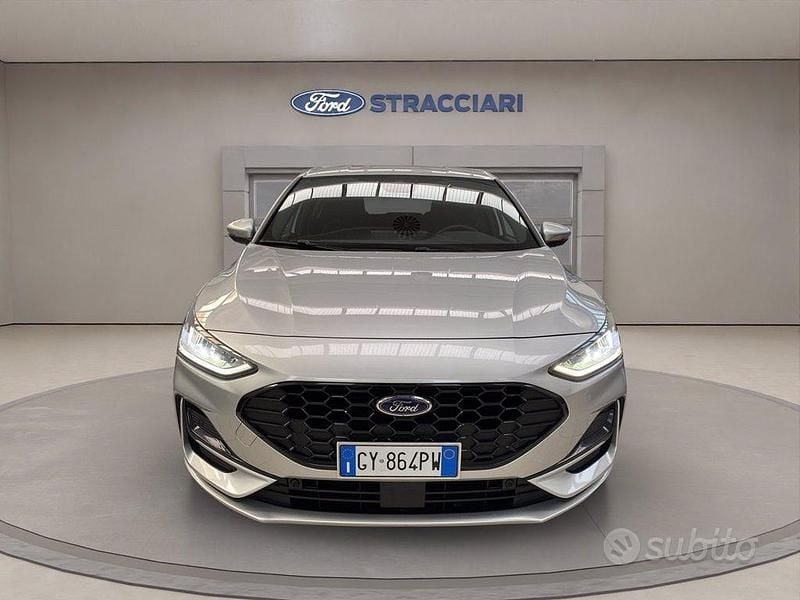 Usata Ford Focus ST-Line 116 CV (85 kW) 2025 Grigio metallizzato Berlina