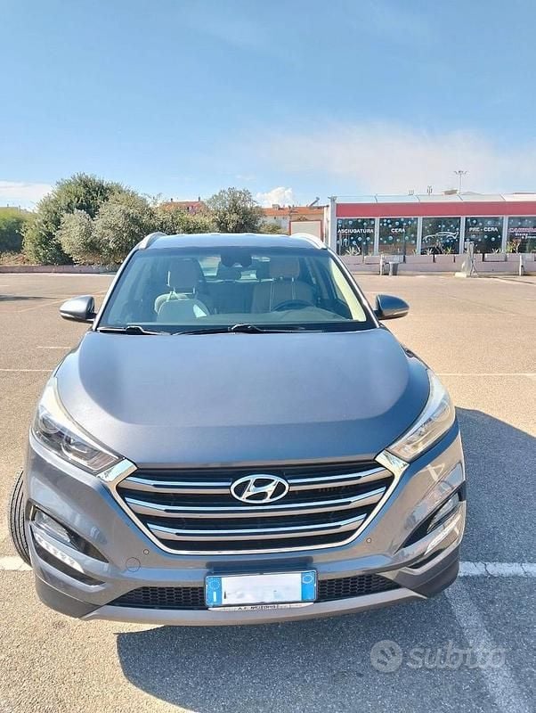 Usata Hyundai Tucson Xpossible 116 CV (85 kW) 2016 Grigio SUV