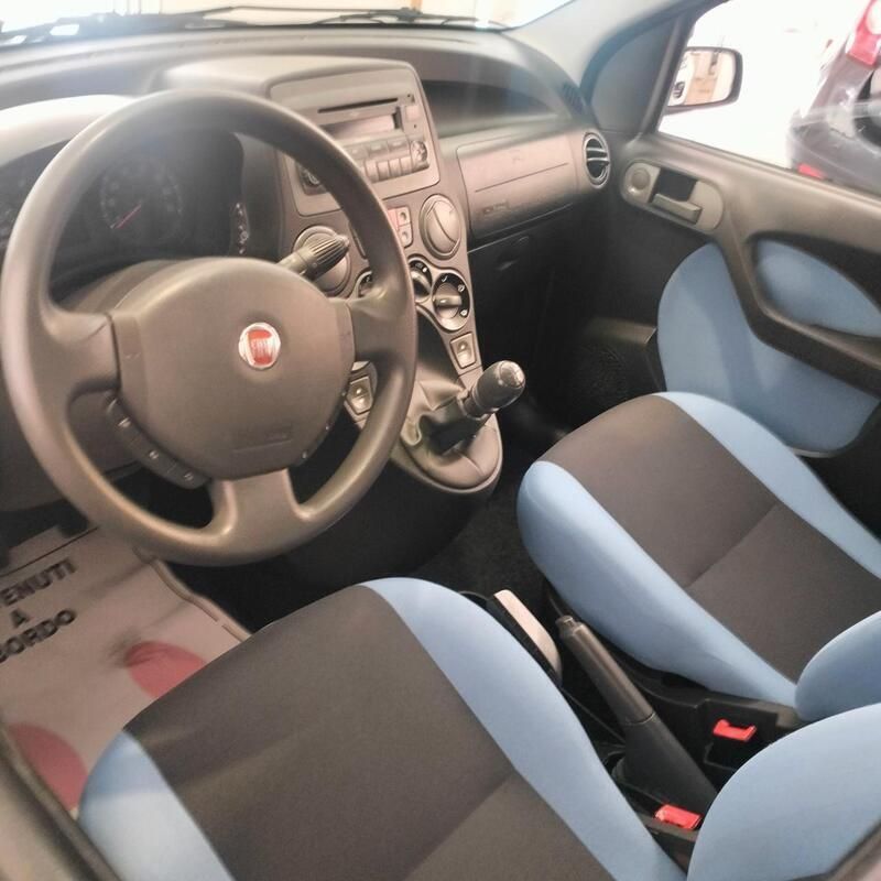 Usata Fiat Panda 4x4 Climbing 74 CV (54 kW) 2010 Blu Utilitaria