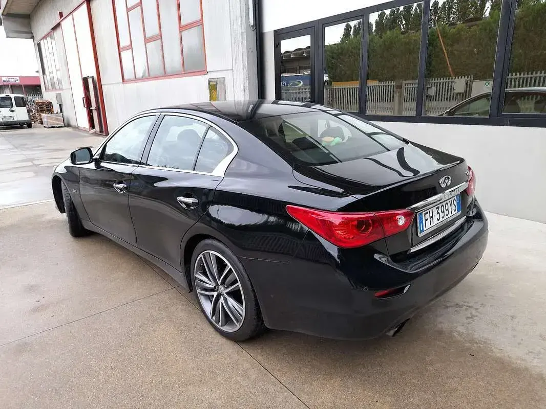 Usata Infiniti Q50 Sport Tech 170 CV (125 kW) 2015 Berlina