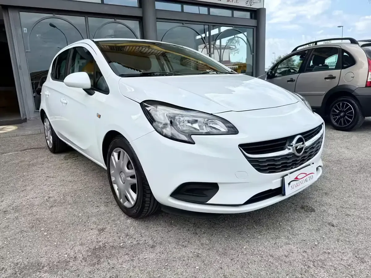 Usata Opel Corsa Cosmo 90 CV (66 kW) 2016 Bianco Utilitaria