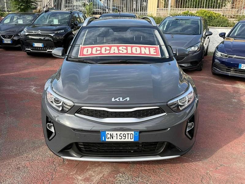 Usata Kia Stonic GT-Line 101 CV (74 kW) 2023 Grigio SUV