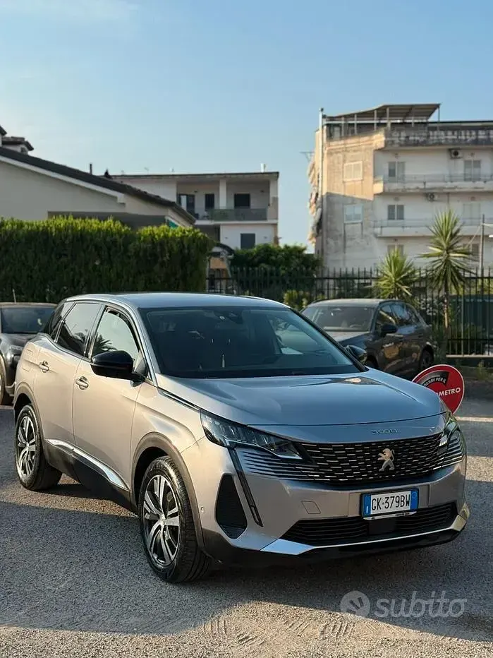 Usata Peugeot 3008 Allure 131 CV (96 kW) 2022 Grigio SUV
