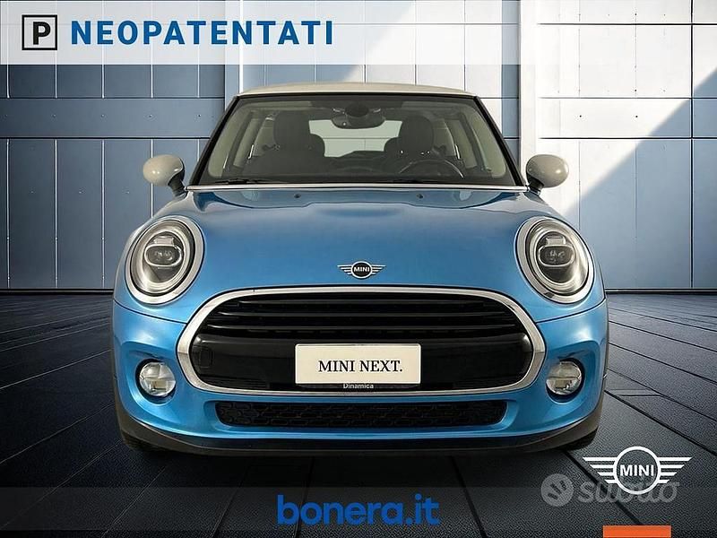 Occasion Mini Cooper D Hype 116 ch (85 kW) 2019 Bleue Citadine