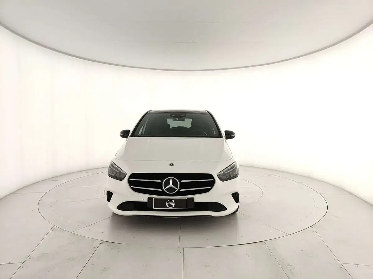 Usata Mercedes B250 160 CV (117 kW) 2022 Bianca Utilitaria