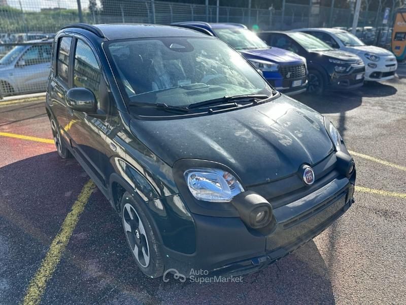Usata Fiat Panda Cross Cross 70 CV (51 kW) 2025 Verde foresta Utilitaria
