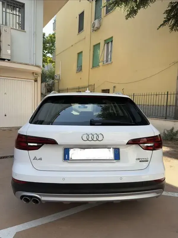 Usata Audi A4 Allroad Business 190 CV (139 kW) 2018 Station wagon
