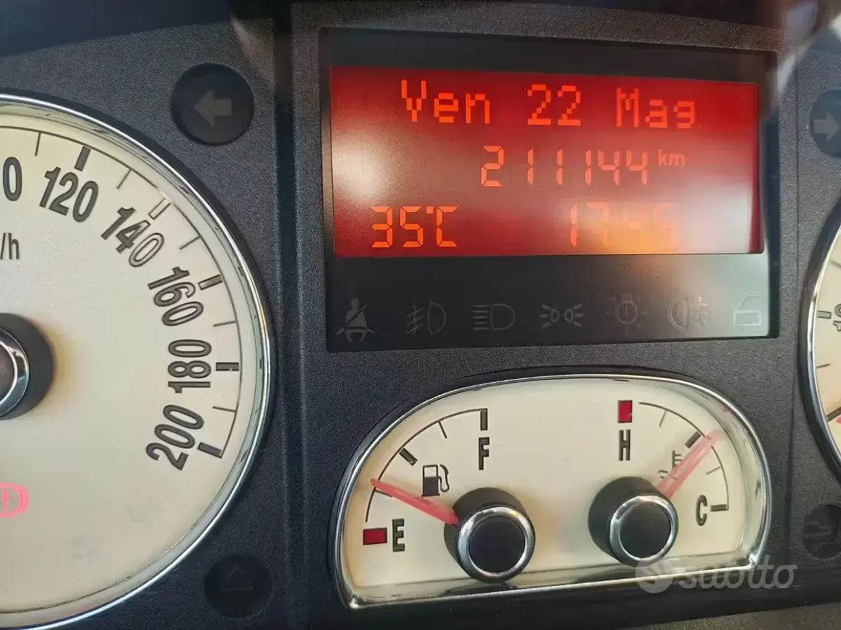 Usata Lancia Musa 69 CV (50 kW) 2004 Monovolume