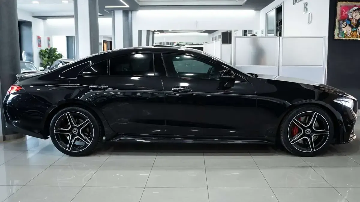 Usata Mercedes CLS300 Premium Plus 245 CV (180 kW) 2019 Nero metallizzato Coupé