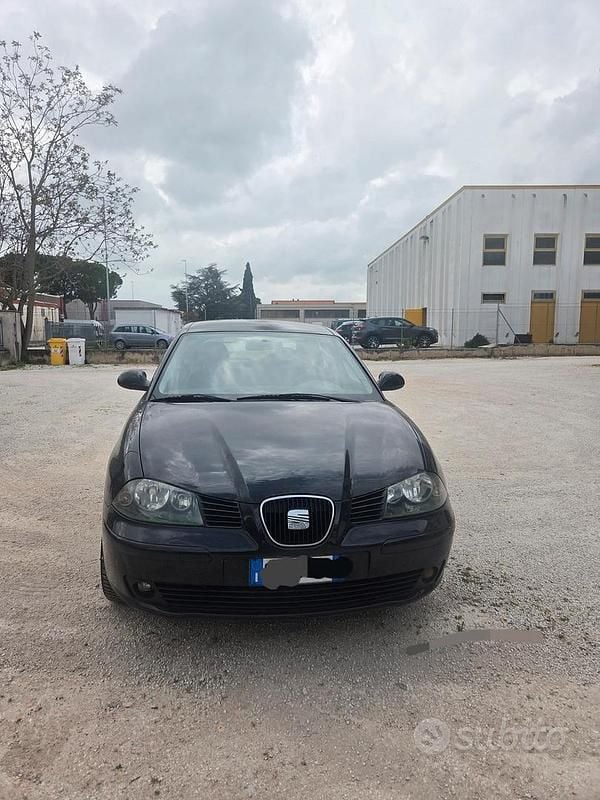 Usata Seat Ibiza 60 CV (44 kW) 2003 Nero Utilitaria