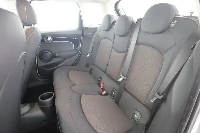 Usata Mini Cooper Classic 136 CV (100 kW) 2024 Argento Utilitaria