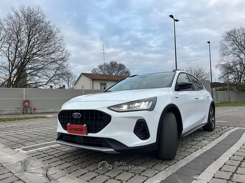 Bianco Usata 2023 Ford Focus Active | 17.300 € (Super prezzo) - Immagine 1/4