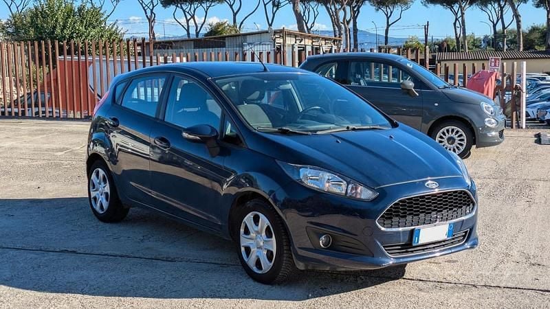 Usata Ford Fiesta 75 CV (55 kW) 2016 Blu/azzurro(met.) Utilitaria