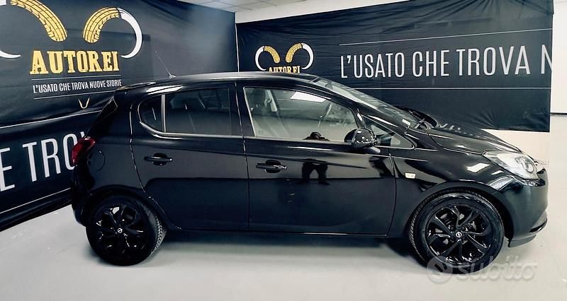 Usata Opel Corsa Edition 90 CV (66 kW) 2018 Nero Utilitaria
