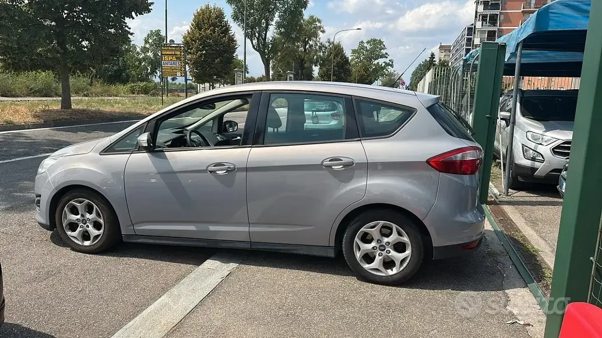 Usata Ford C-MAX Titanium 116 CV (85 kW) 2012 Beige Monovolume