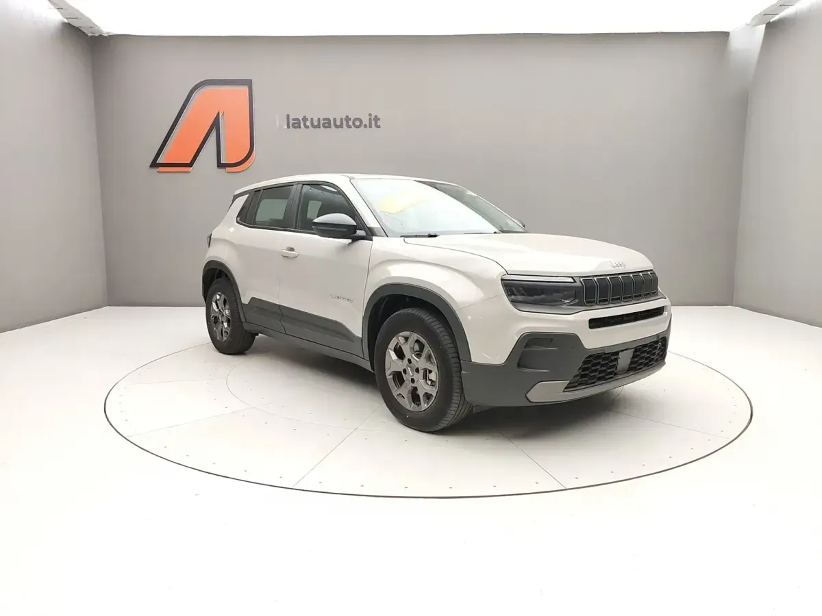 Nuova Jeep Avenger EV Longitude 114 kW (156 CV) 2025 Stone SUV