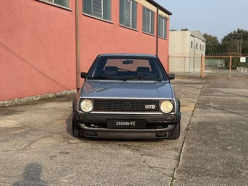Usata VW Golf II GTD 69 CV (50 kW) 1984 Argento Utilitaria