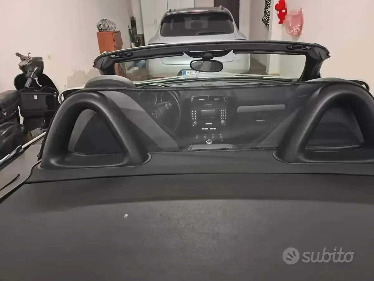 Usata Mercedes SLK200 163 CV (119 kW) 2005 Grigio Cabrio