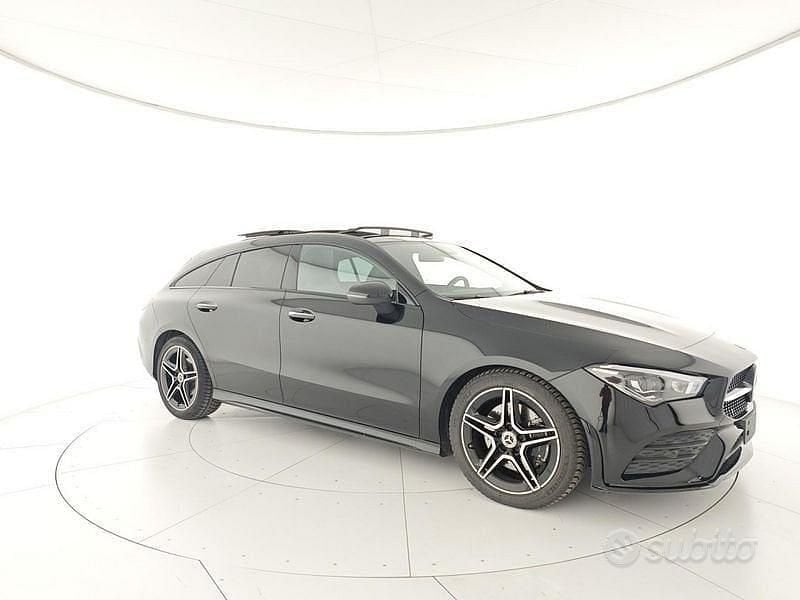 Usata Mercedes CLA200 150 CV (110 kW) 2021 Nero Berlina