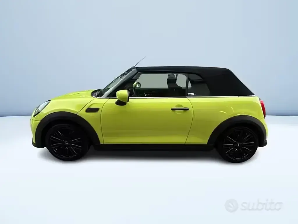 Usata Mini Cooper Cabriolet 136 CV (100 kW) 2022 Cabrio