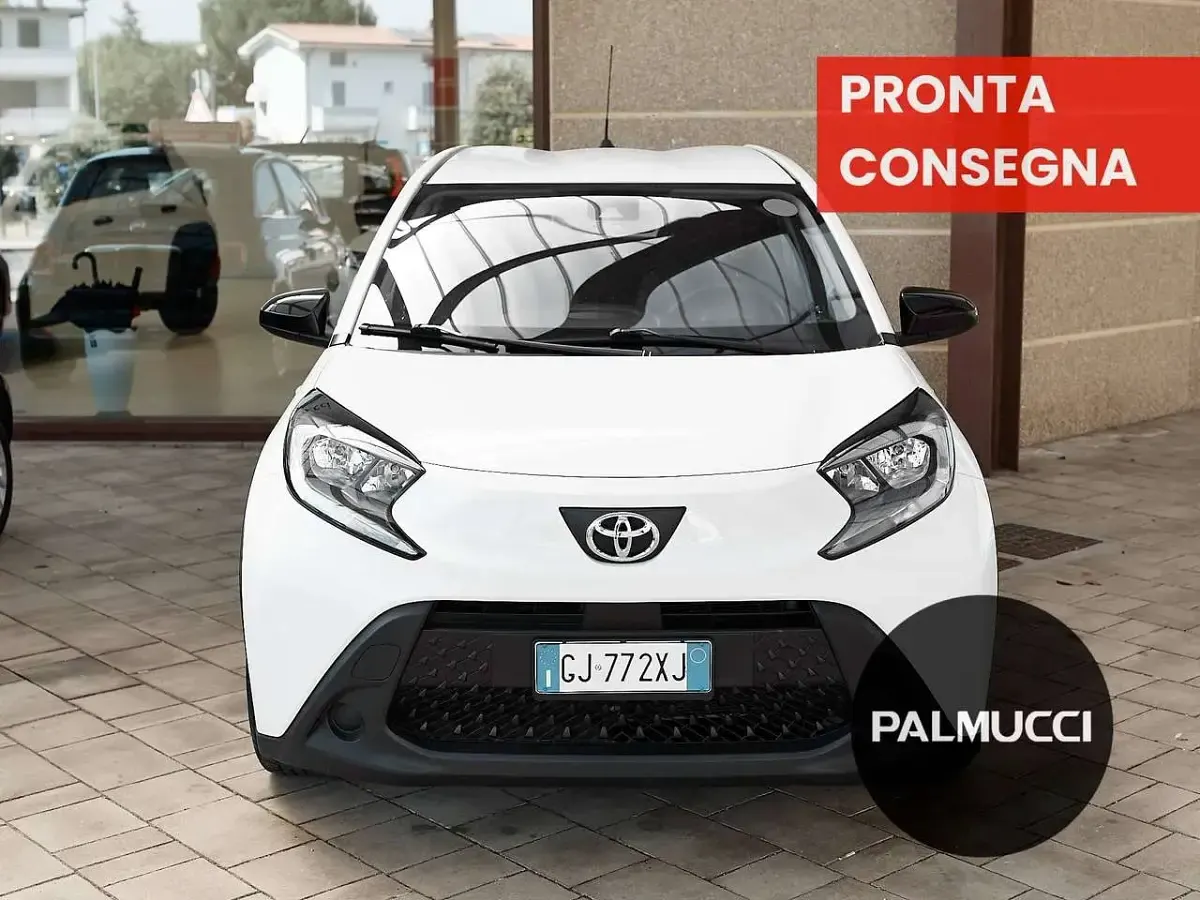 Usata Toyota Aygo X Active 72 CV (52 kW) 2022 Bianco SUV