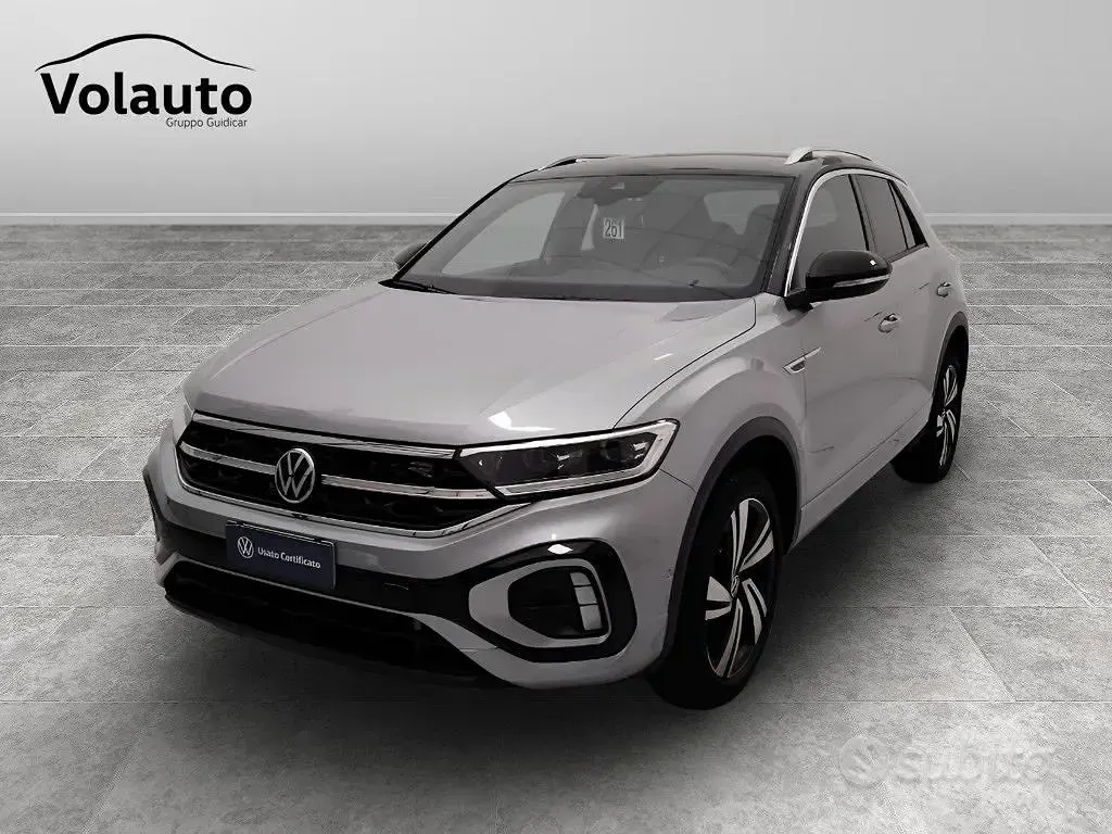Usata VW T-Roc R-line 150 CV (110 kW) 2024 Grigio SUV