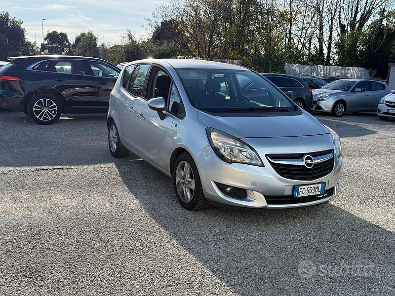 Usata Opel Meriva 120 CV (88 kW) 2016 Grigio Monovolume