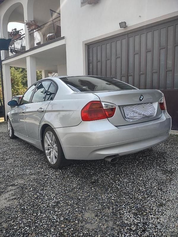 Occasion BMW 320 177 ch (130 kW) 2007 Gris Berline