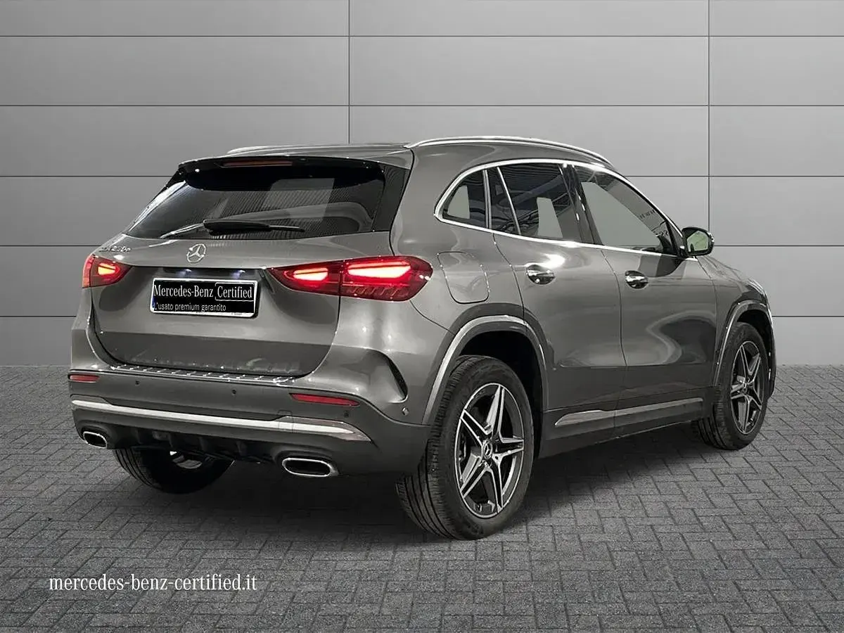 Usata Mercedes GLA250 Advanced Plus 164 CV (120 kW) 2023 Grigio SUV