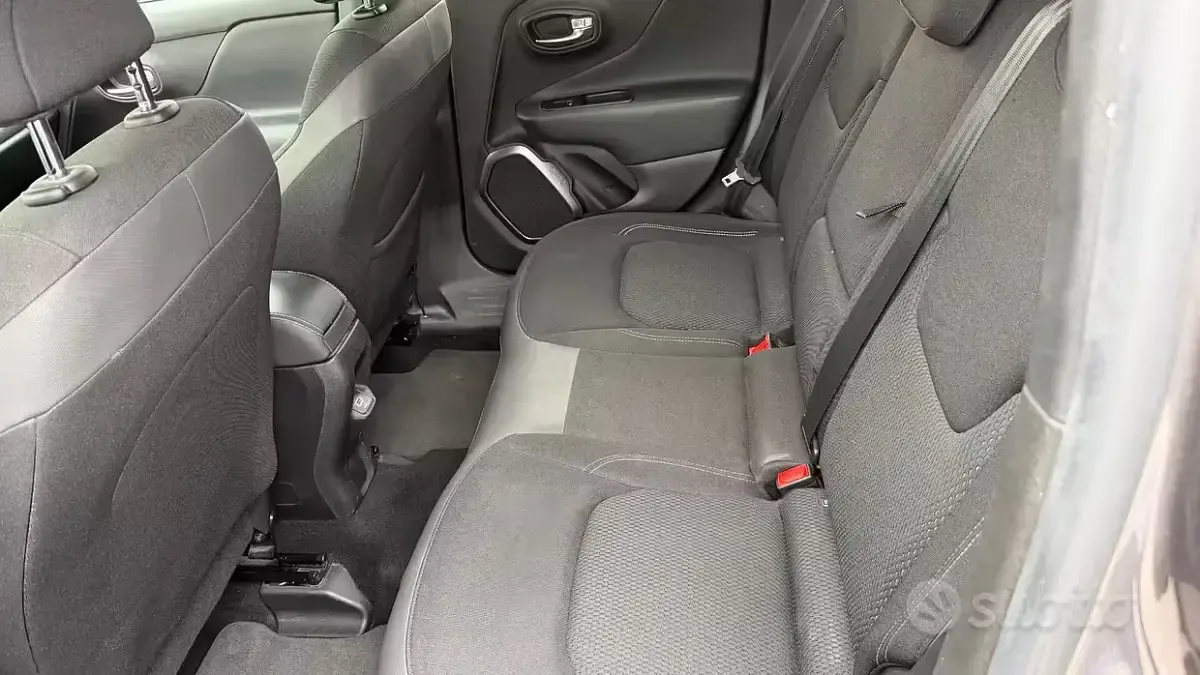 Usata Jeep Renegade Limited 120 CV (88 kW) 2018 Grigio SUV