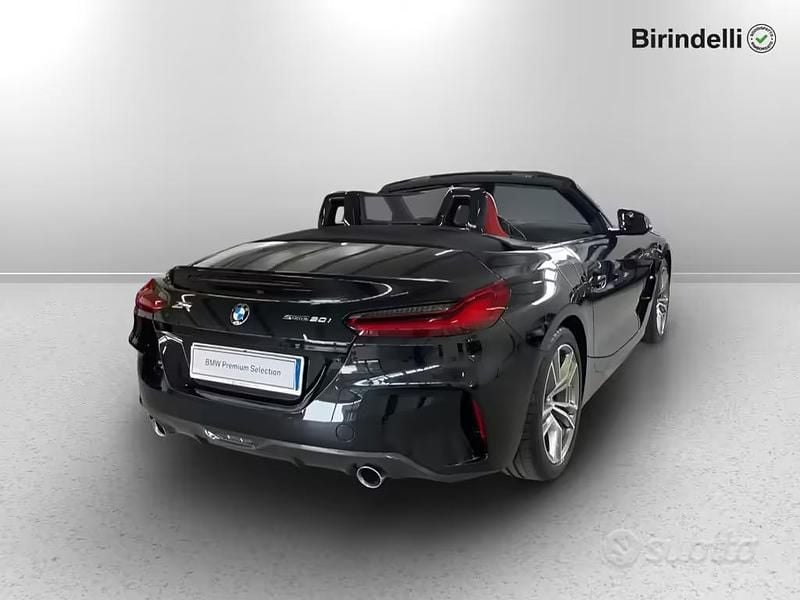 Usata BMW Z4 M Sport 197 CV (144 kW) 2023 Black sapphire metallizzato Cabrio