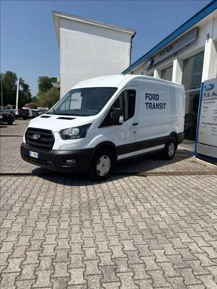 Nuova Ford Transit Trend 131 CV (96 kW) 2025 Bianco Furgone