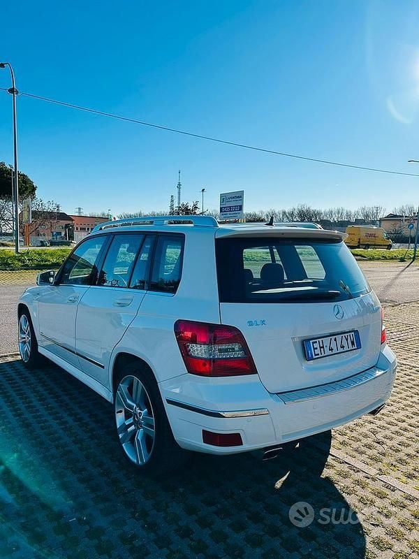 Usata Mercedes GLK200 143 CV (105 kW) 2011 Bianco SUV