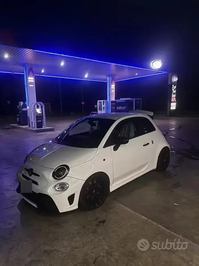 Usata Abarth 500 135 CV (99 kW) 2015 Bianco Utilitaria