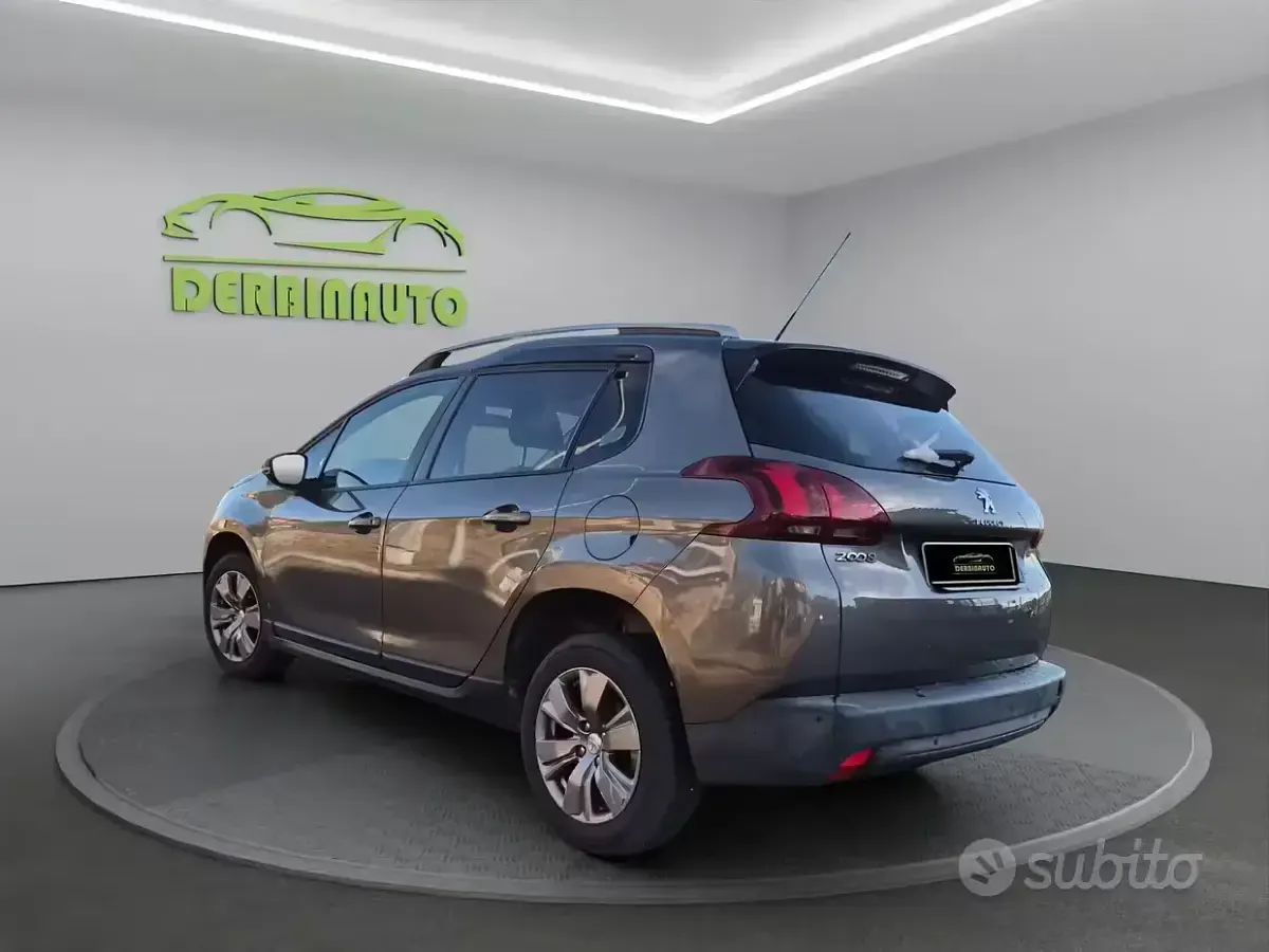 Usata Peugeot 2008 Allure 120 CV (88 kW) 2019 Grigio SUV