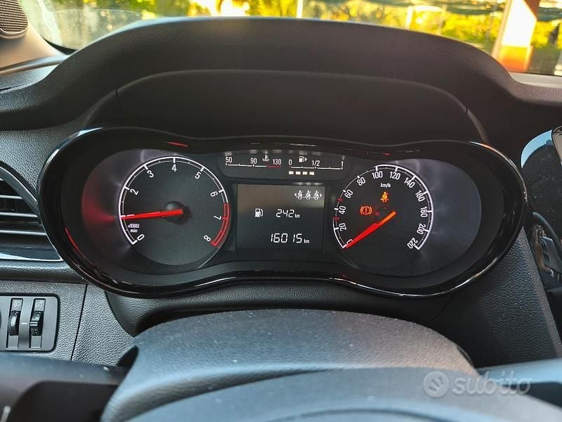 Usata Opel Karl Rocks 2019 Grigio Utilitaria