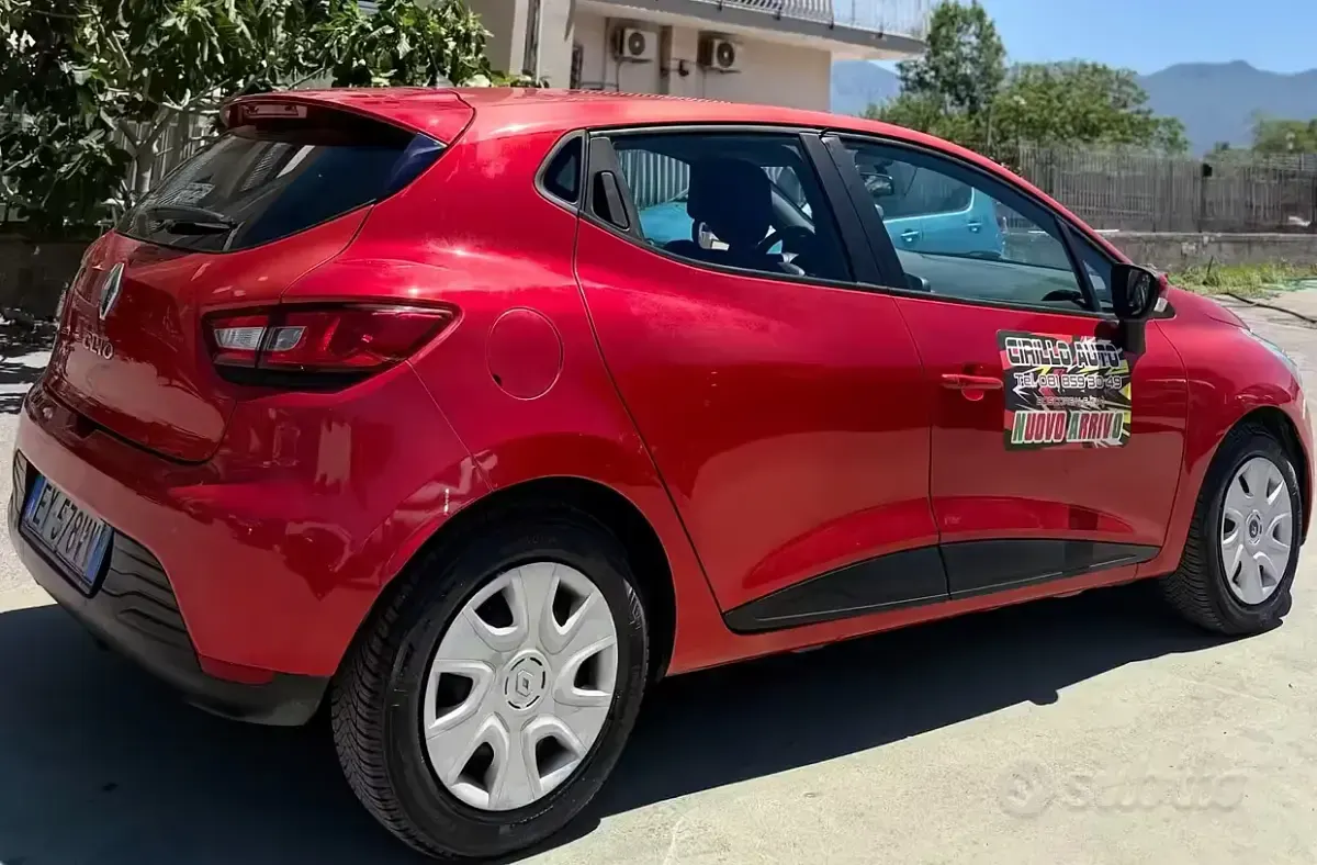 Usata Renault Clio IV 72 CV (52 kW) 2015 Rosso Berlina