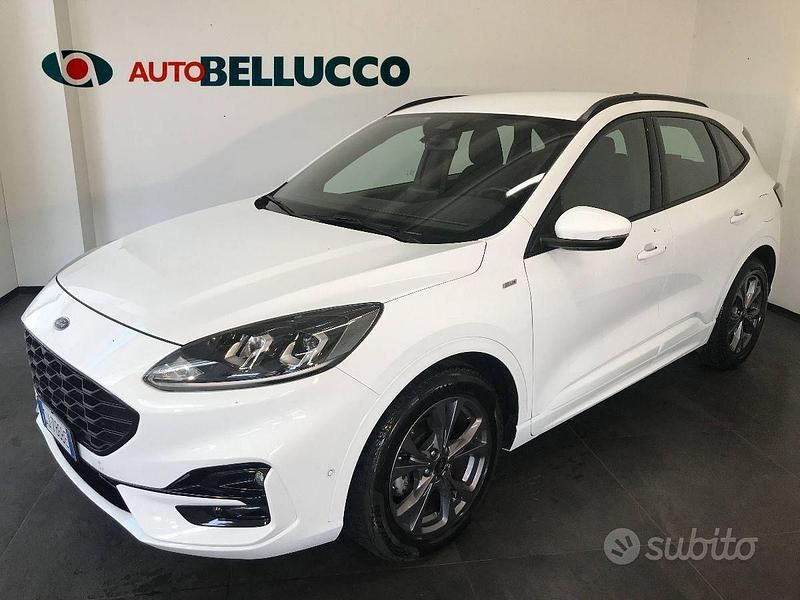 Usata Ford Kuga ST-Line 120 CV (88 kW) 2022 Bianco SUV