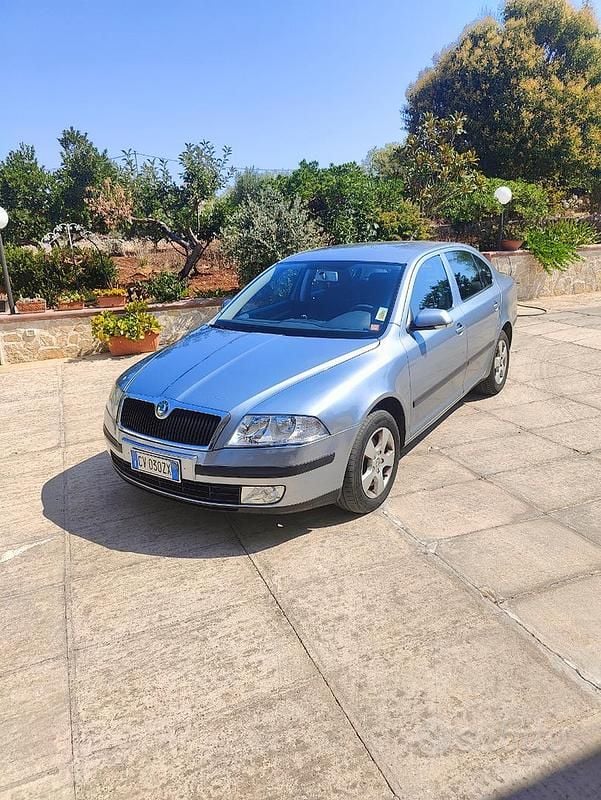 Usata Skoda Octavia 105 CV (77 kW) 2005 Grigio Berlina