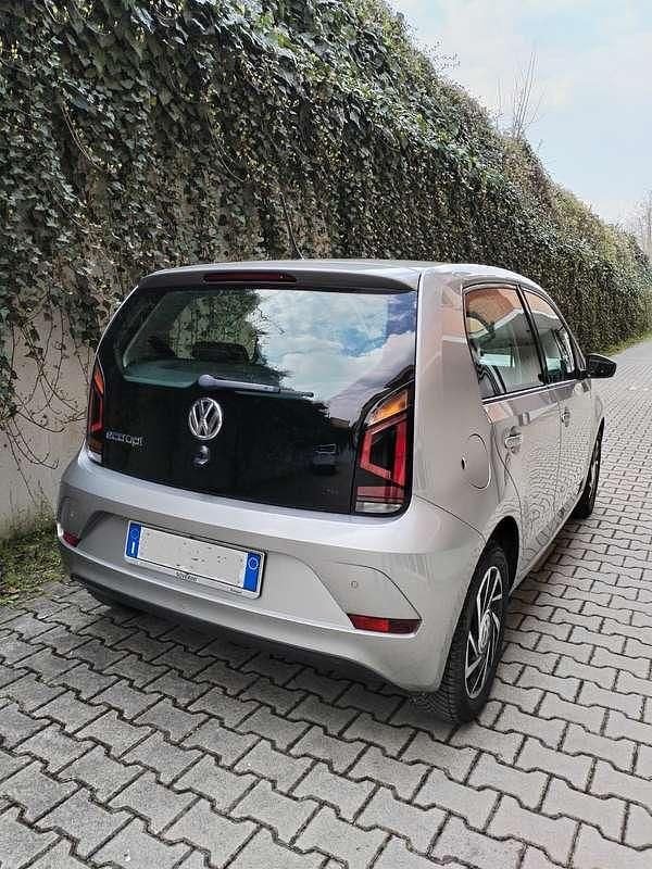 Usata VW up! Move 68 CV (50 kW) 2019 Argento Utilitaria