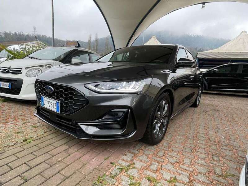 Usata Ford Focus ST-Line 125 CV (91 kW) 2024 Grigio Berlina