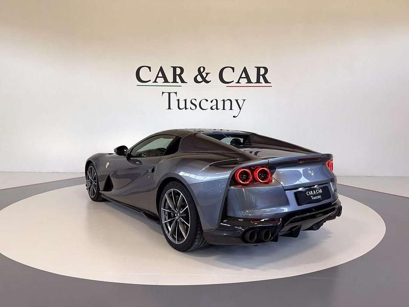 Usata Ferrari 812 795 CV (584 kW) 2020 Grigio Cabrio