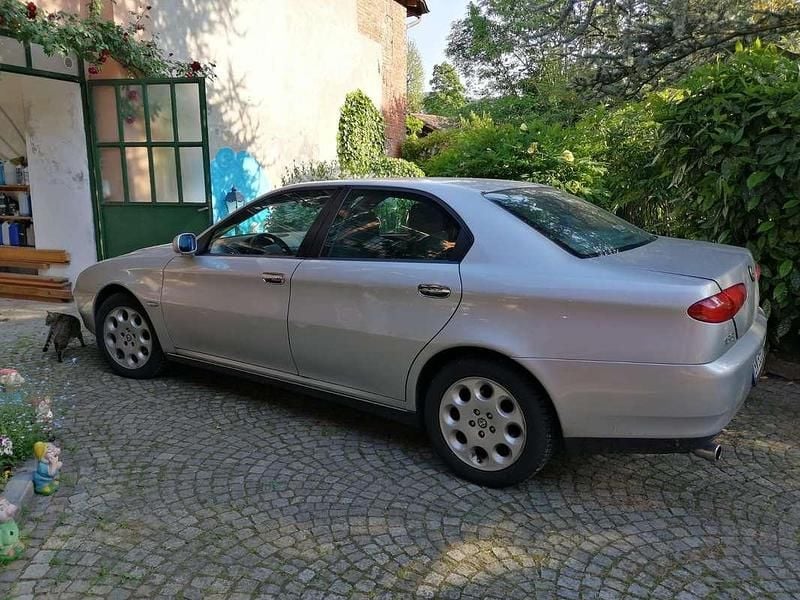 Second-hand Alfa Romeo 166 155 CP (114 kW) 2000 Berlinǎ