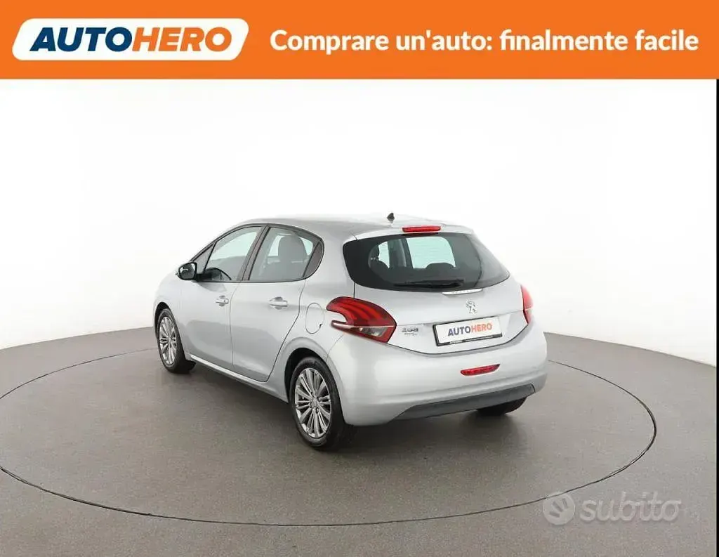 Usata Peugeot 208 Active 82 CV (60 kW) 2018 Grigio Utilitaria