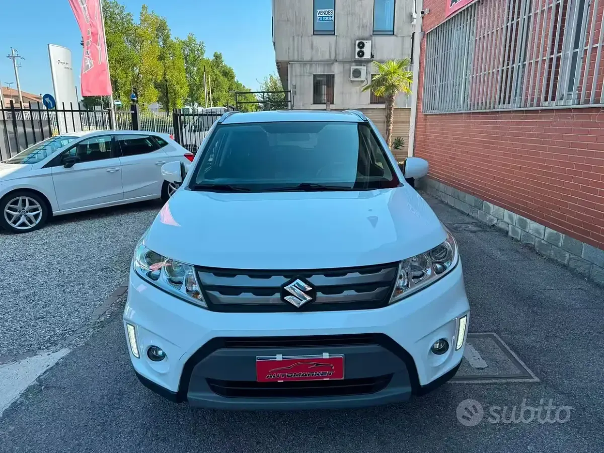 Usata Suzuki Vitara 120 CV (88 kW) 2017 Bianco SUV