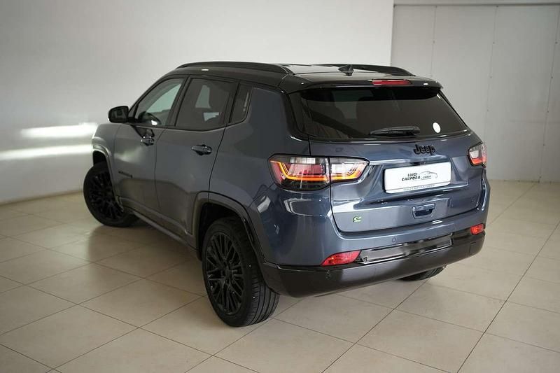 Usata Jeep Compass 131 CV (96 kW) 2023 Blu+tetto nero SUV