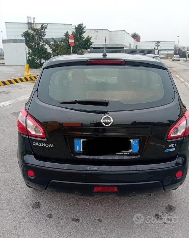Usata Nissan Qashqai 106 CV (77 kW) 2013 Nero SUV
