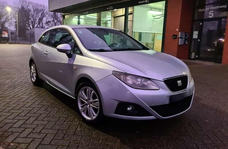 Usata Seat Ibiza Stylance 86 CV (63 kW) 2009 Grigio Berlina