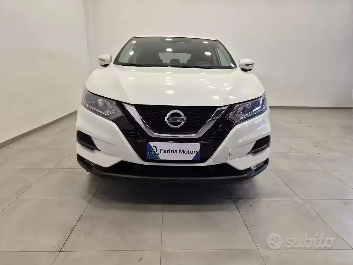 Usata Nissan Qashqai N-Connecta 116 CV (85 kW) 2018 Bianco SUV